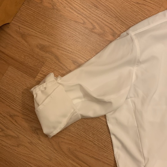 Women’s Columbia Light Weight Long Sleeve Vented Shirt - Picture 3 of 15